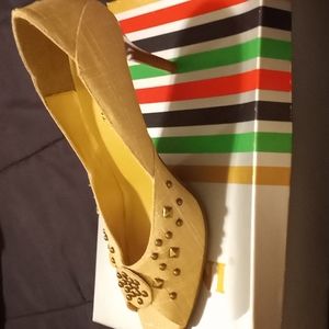 Carrini size 9,gold